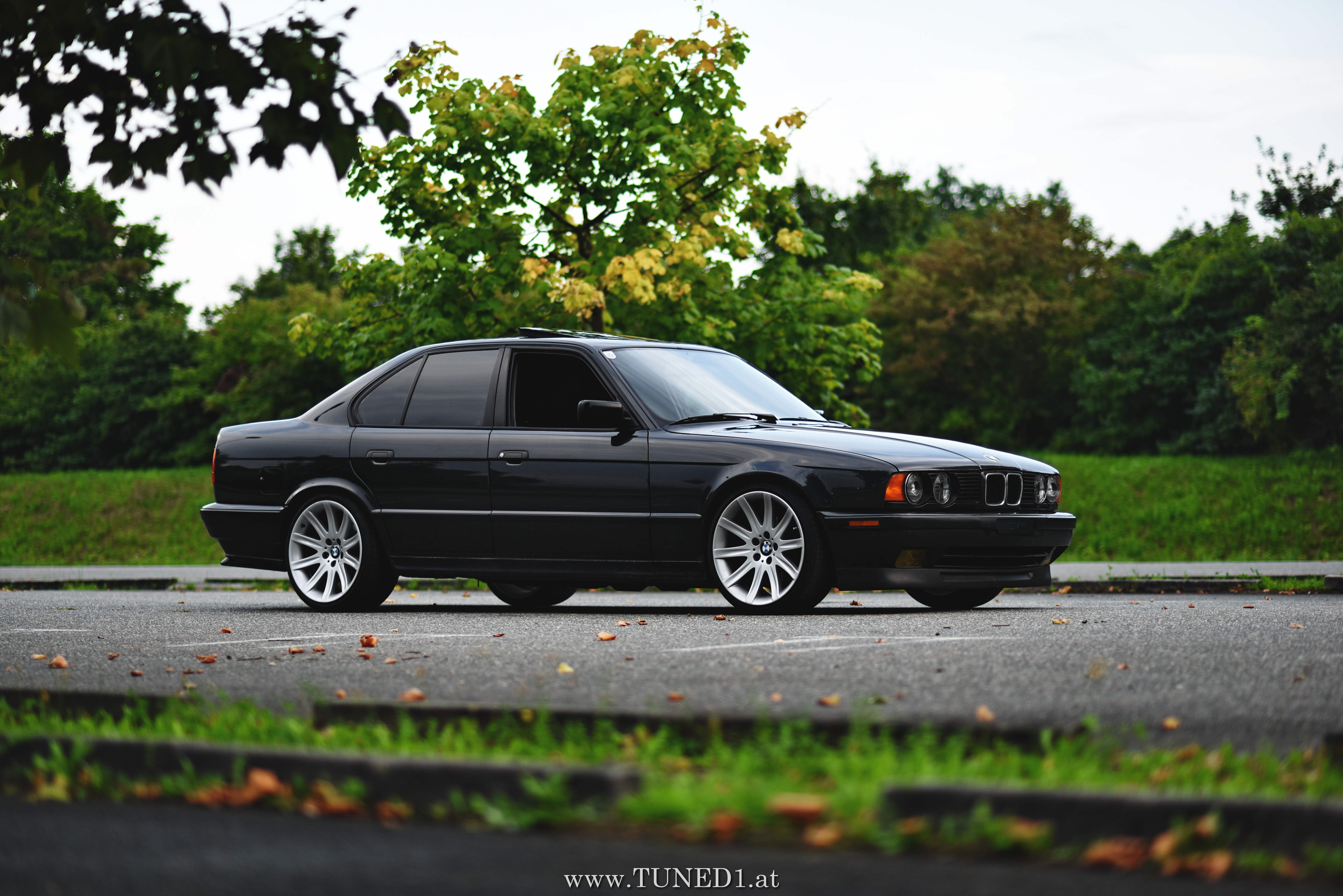 BMW E34  they are becoming fewer and fewer 